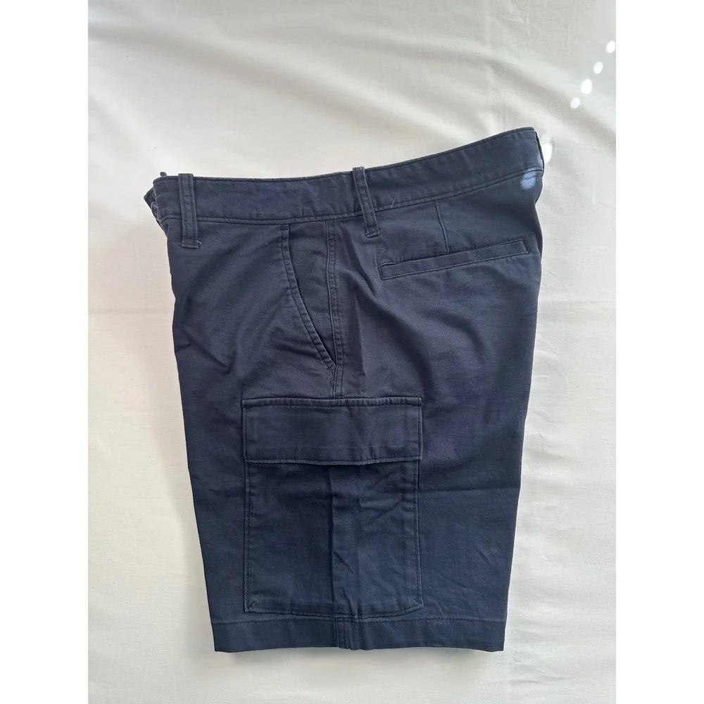 Old Navy Mens 32 Lived-In Straight Cargo Shorts Navy Blue Built-In Flex Stretch